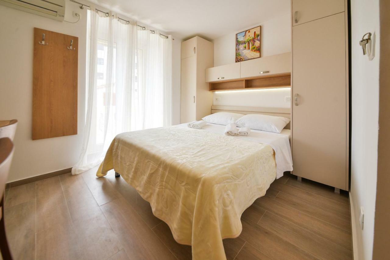 Apartmani Ljubo Rafailovic 2 Rafajlovići Buitenkant foto