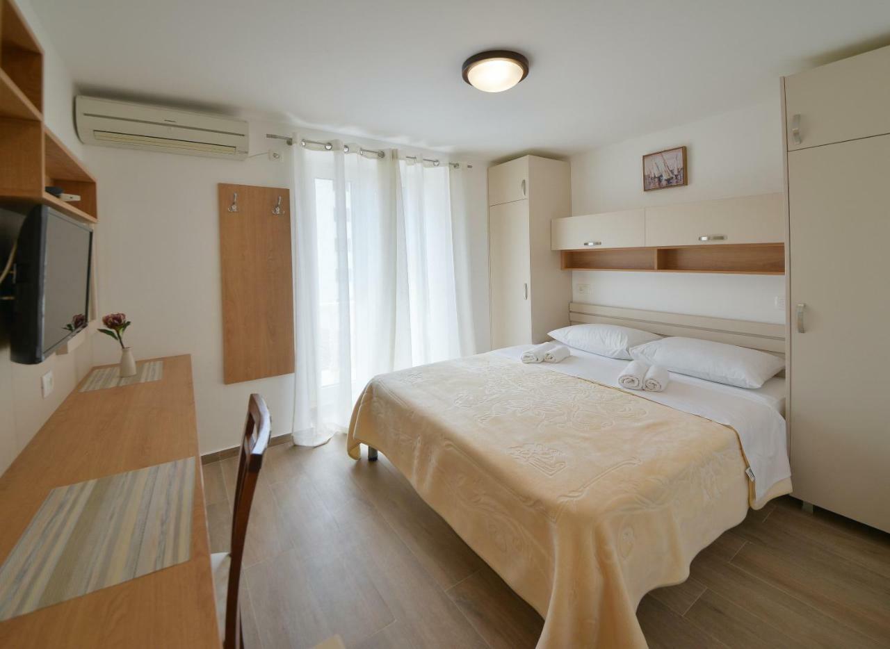 Apartmani Ljubo Rafailovic 2 Rafajlovići Buitenkant foto