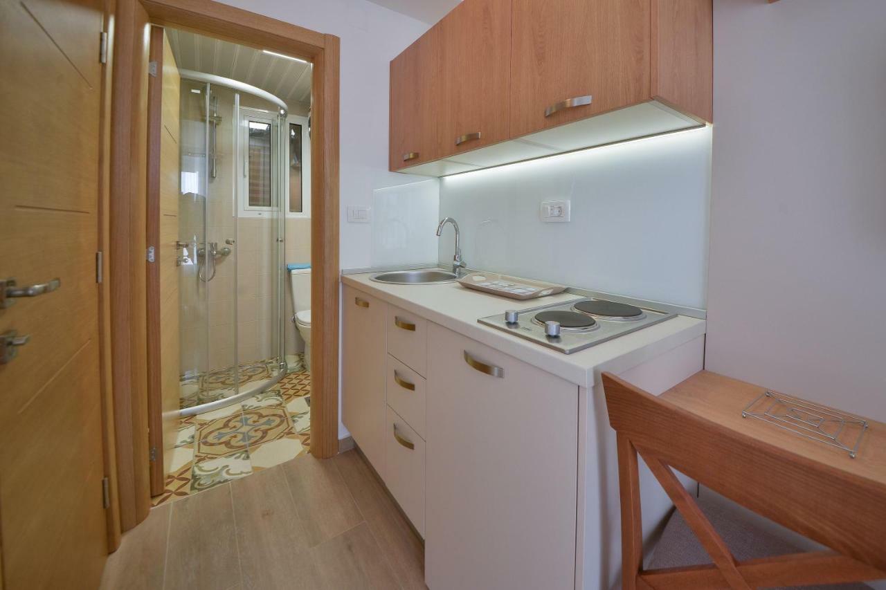 Apartmani Ljubo Rafailovic 2 Rafajlovići Buitenkant foto